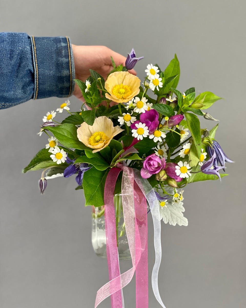 May Day Flowers Gateway (MD) Flower Delivery WildFlower